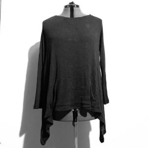 Long-sleeved charcoal lightweight Mossimo sweater